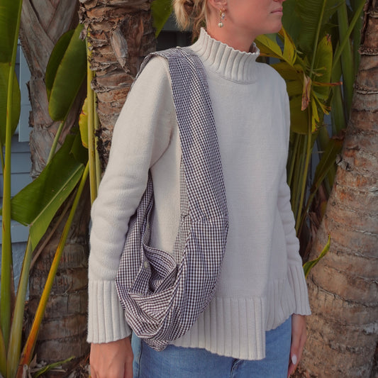 Slouch Pouch