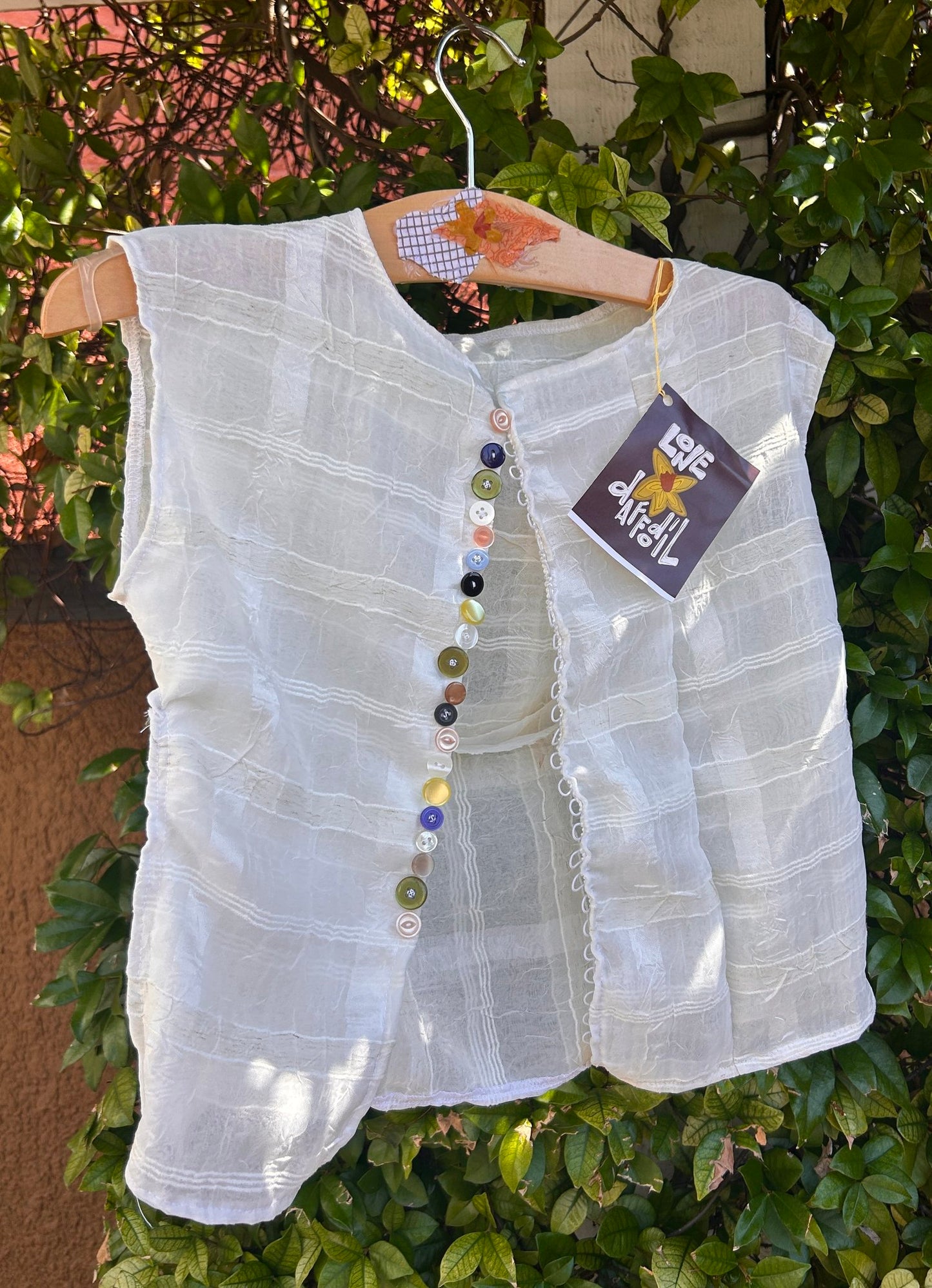 Button Luvr Top — The Lone Daffodil